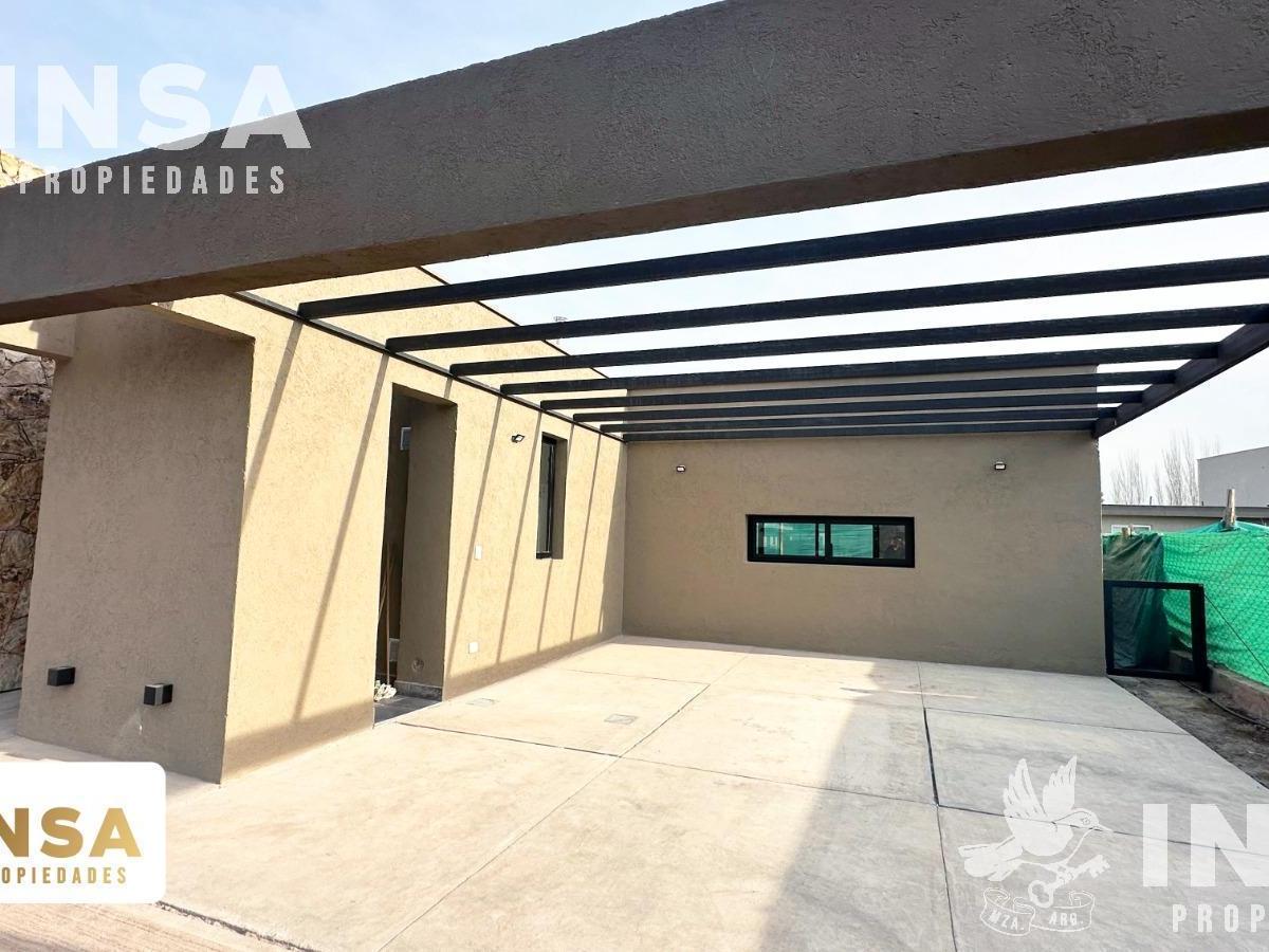 Casa en Barrio Privado Ciro de Vieytes 5