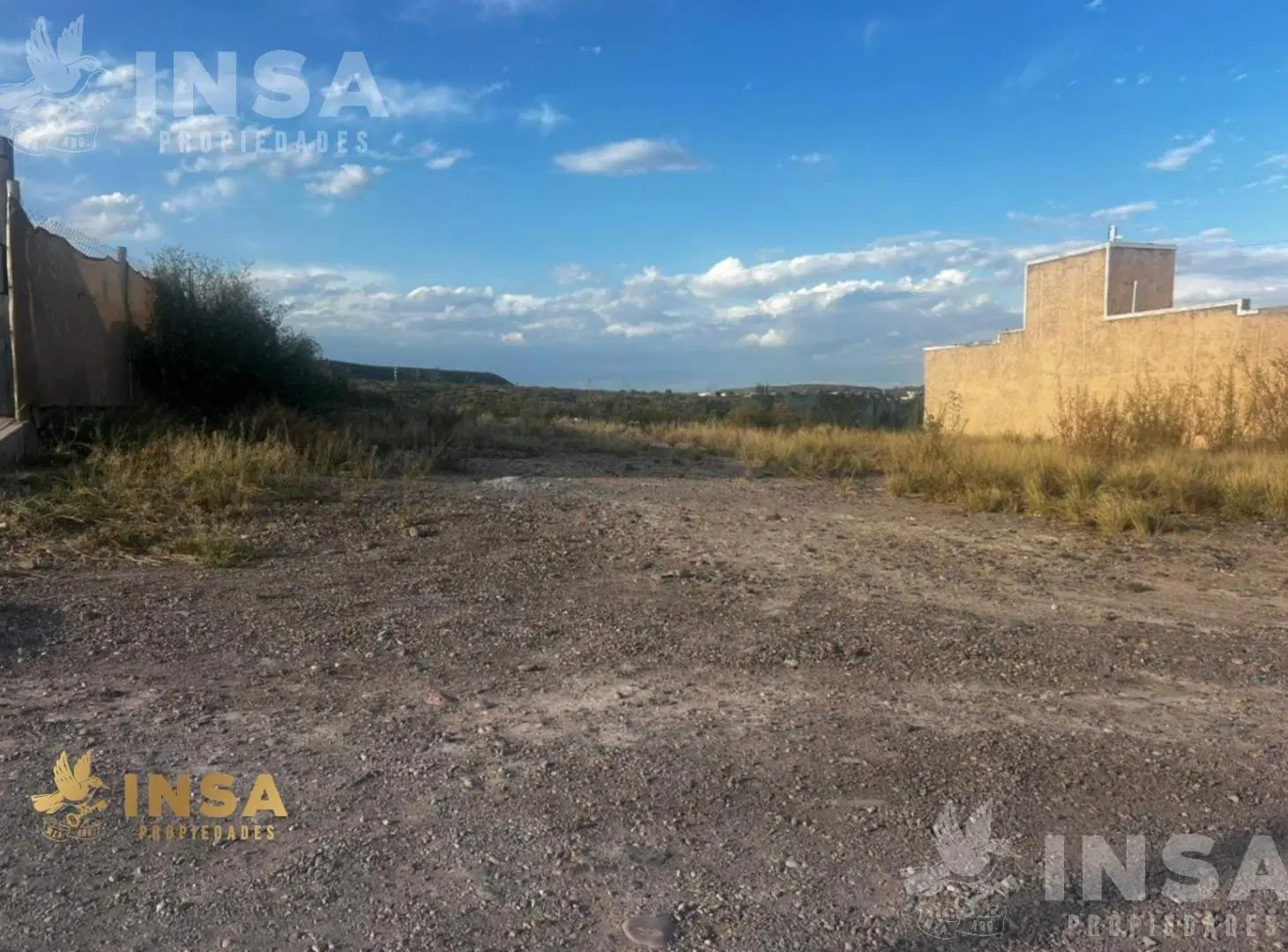 LOTE EN BARRIO LOS CERRITOS 5