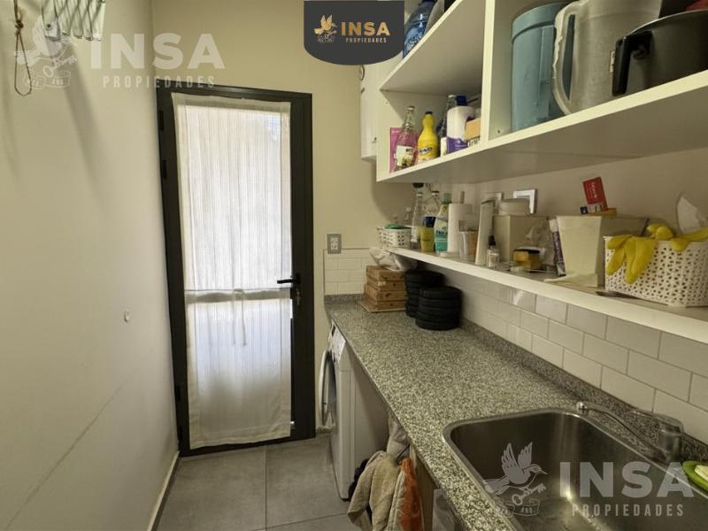 Foto de Venta - Casa - 2 Dormitorios - 1 Baño - Centro, imagen 3
