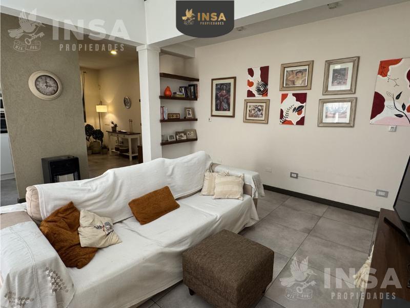 Foto de Venta - Casa - 2 Dormitorios - 1 Baño - Centro, imagen 1