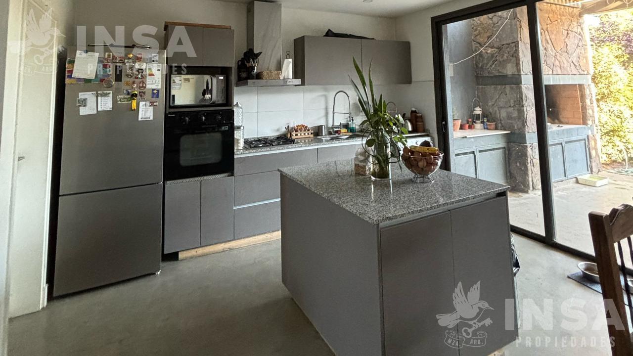Foto de Casa en venta en barrio Cortaderas 3 Guaymallen, imagen 3
