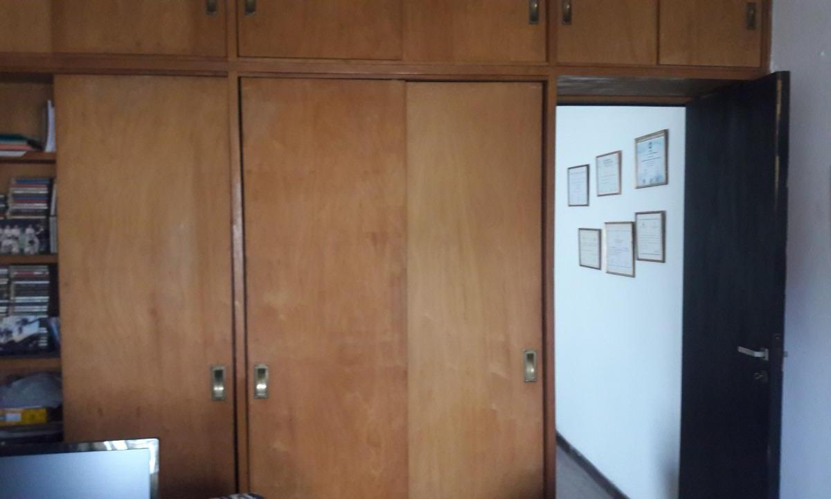 Foto de Venta Casa 5 ambientes con jardín en Pompeya, imagen 2