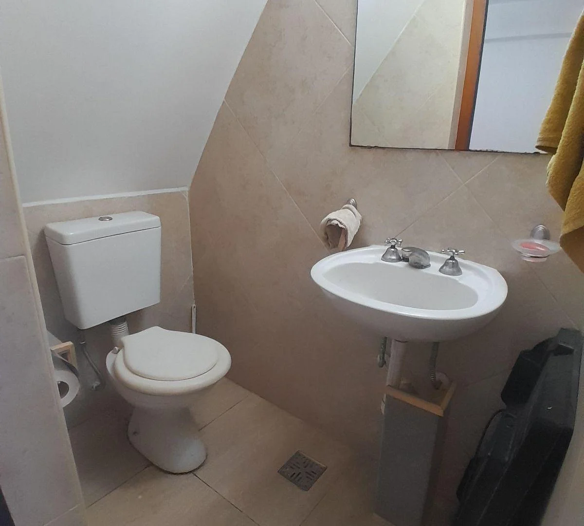 Foto de Alquiler PH 3 ambientes garage y patio - Chauvin, imagen 3