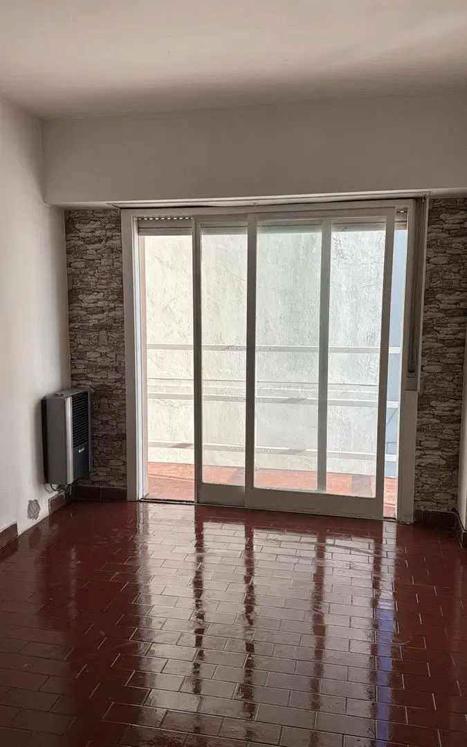 Venta o alquiler un ambiente centro MDP 4