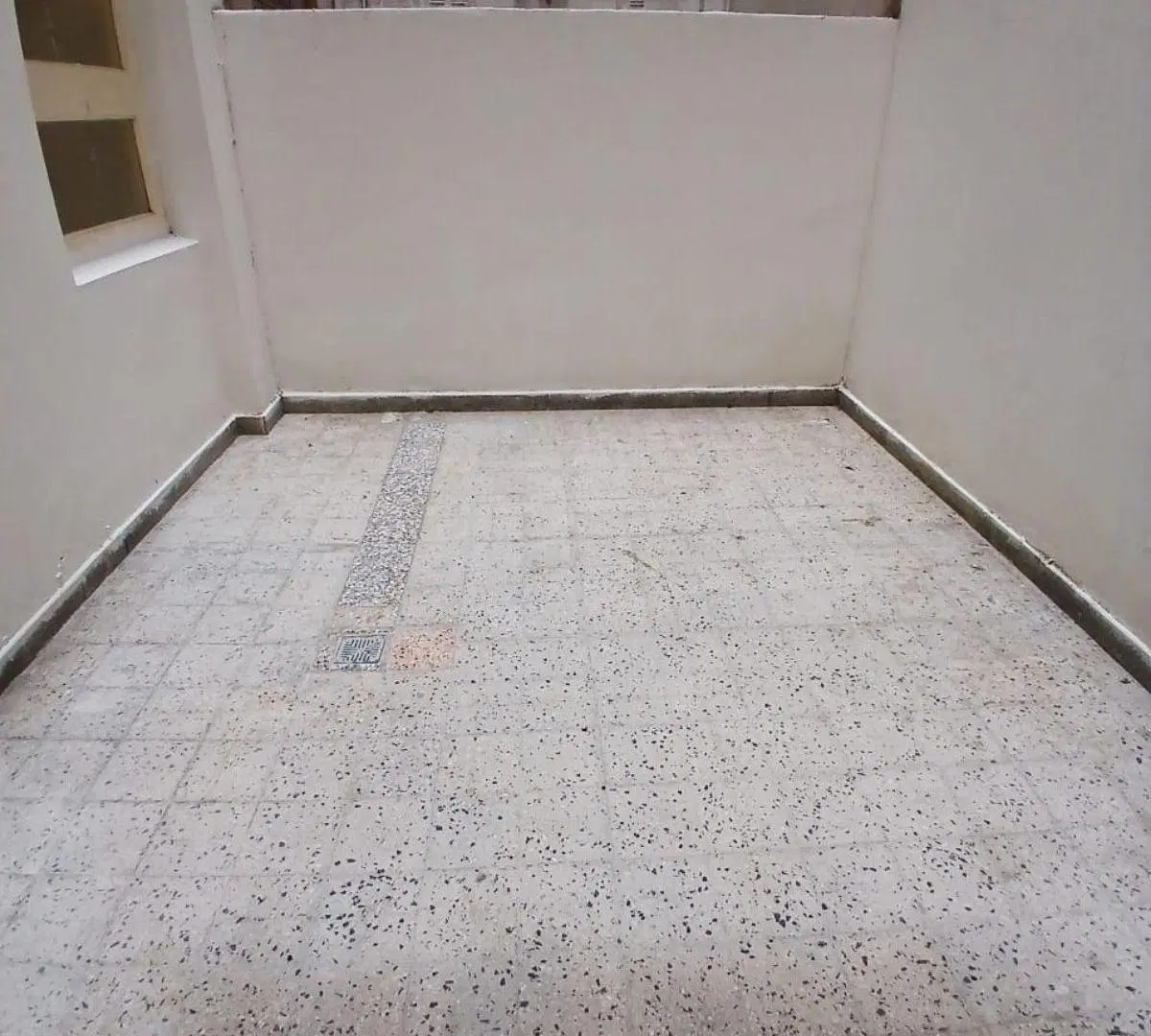 Alquilo centro ambiente con patio 4
