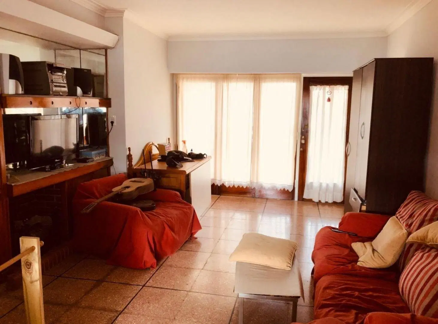 Alquiler Casa con jardín y cochera 1