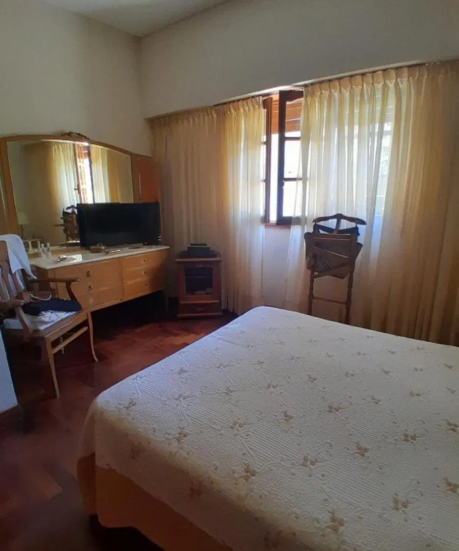 vende en block casa más departamento Chauvin Mar del Plata 1