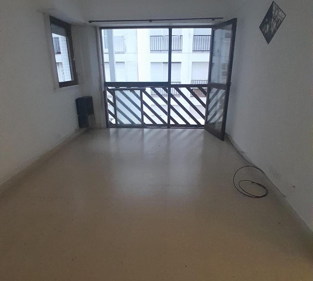 Foto de venta 2 amb con balcón La Perla, imagen 1