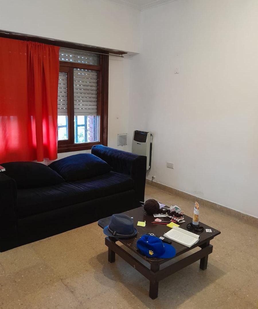 Foto de Casa en alquiler zona Tejedor y Constitución 4 amb. más cochera y, imagen 1