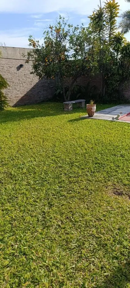 CASA CON GRAN TERRENO BARRIO M.SELVA 1