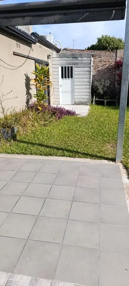 CASA CON GRAN TERRENO BARRIO M.SELVA 5