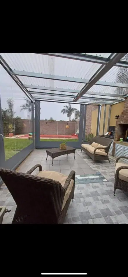 CASA CON GRAN TERRENO BARRIO M.SELVA 4