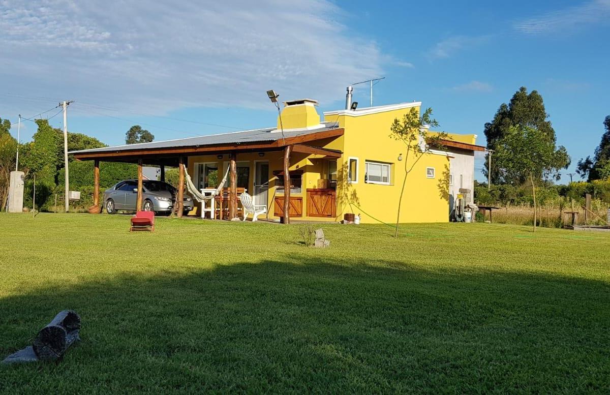 Casa 1200 m. Totalmente Parquizado 2