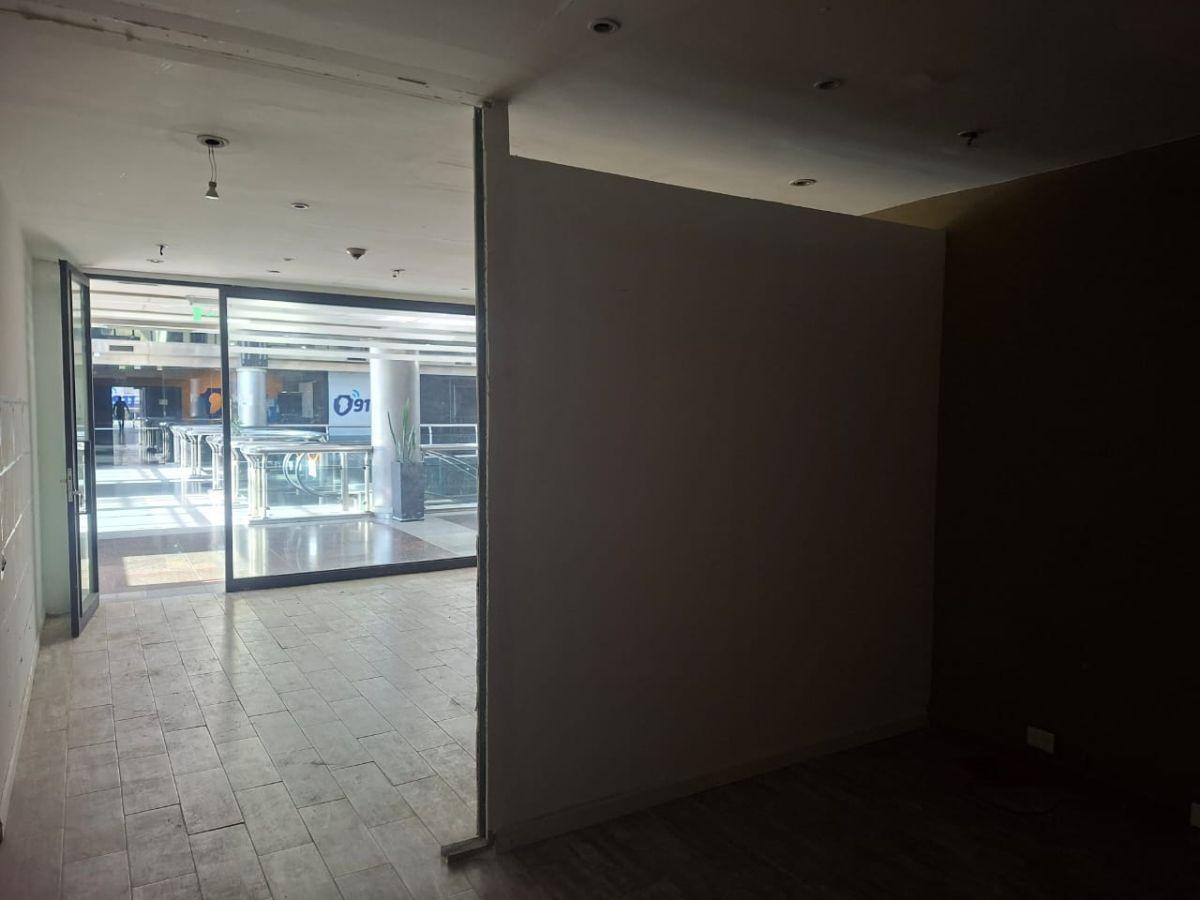 Foto de Local Comercial N ° 201 ubicado en calle Corrientes 161, del Complejo, imagen 4