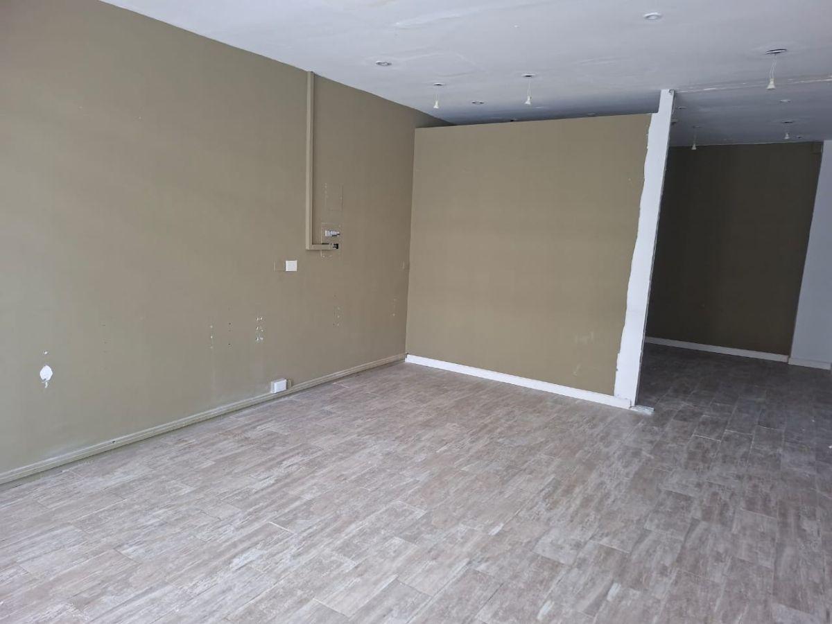 Foto de Local Comercial N ° 201 ubicado en calle Corrientes 161, del Complejo, imagen 1