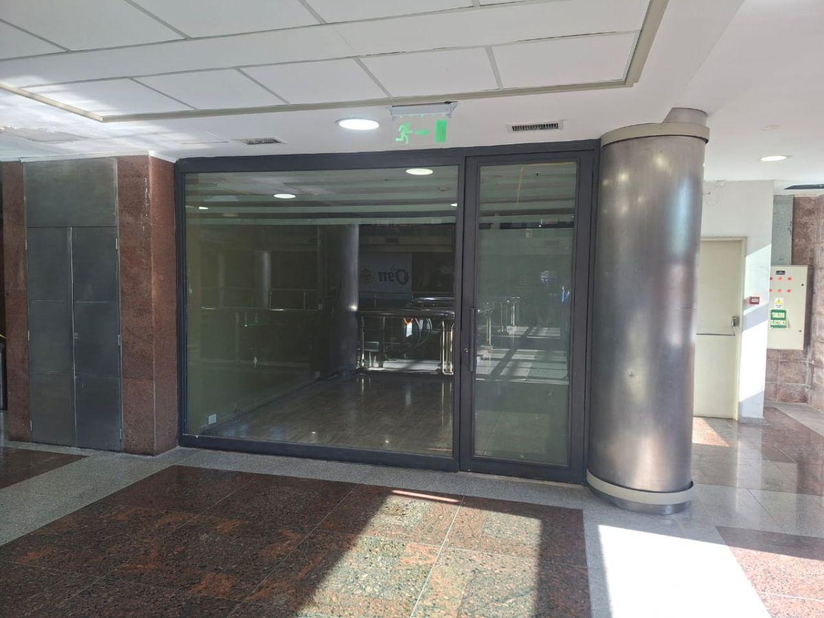 Foto de Local Comercial N ° 201 ubicado en calle Corrientes 161, del Complejo, imagen 3