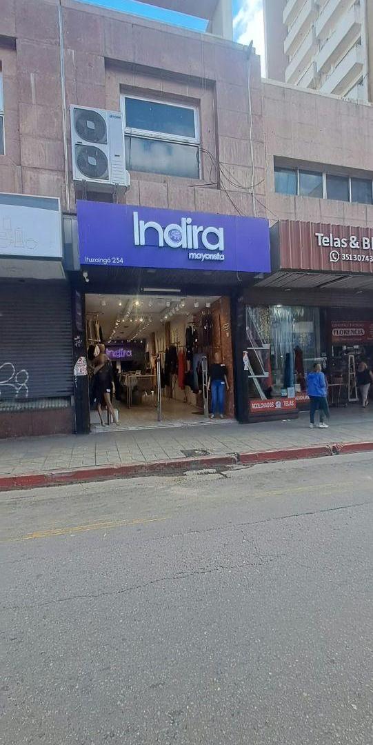 Foto de Local Zona Mayorista de 77 m² en alquiler en Centro, imagen 1