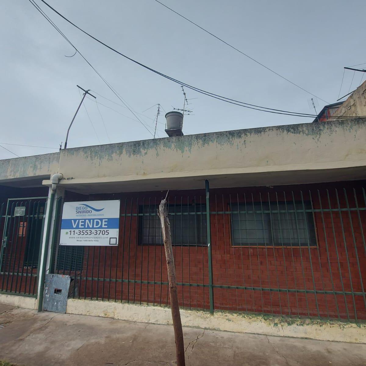casa en vballester APTA CREDITO calle 21 de Junio (Diagonal 182)  3380 (165)