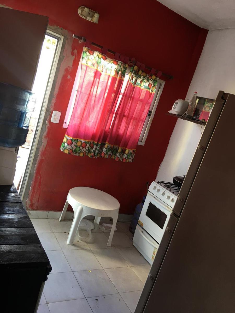 2 Dúplex Juntos en José C Paz Arias Esq. Ant. Argentina 4
