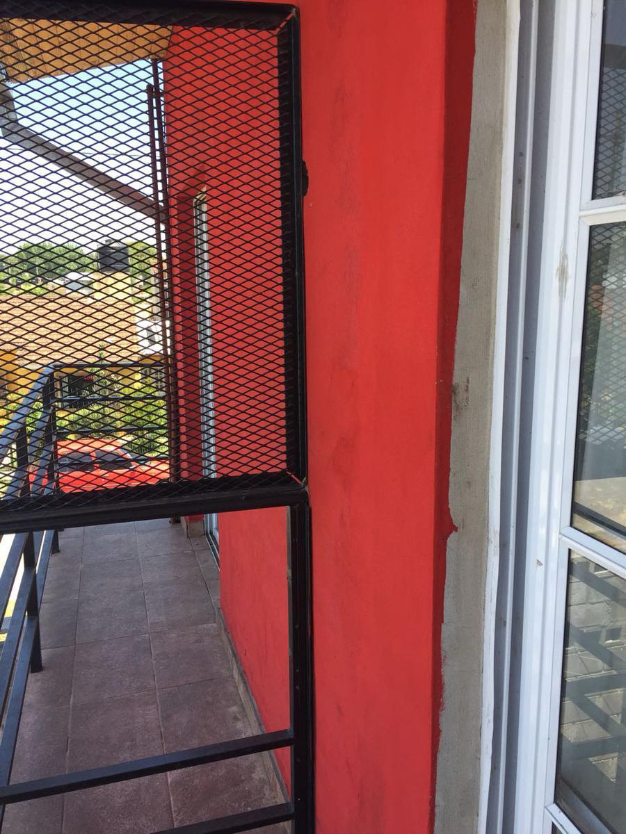 2 Dúplex Juntos en José C Paz Arias Esq. Ant. Argentina 5