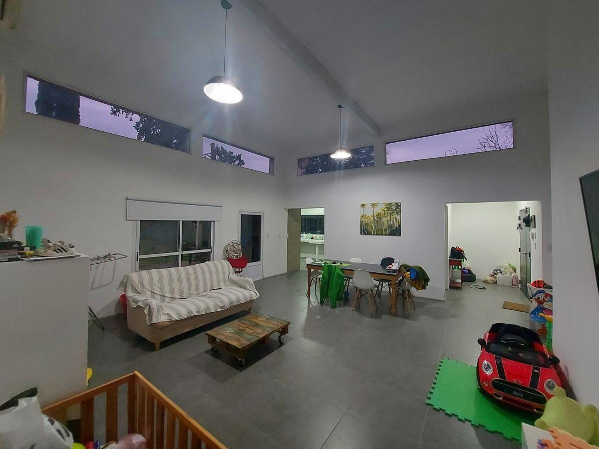 Excelente Casa Barrio San Ignacio Calle Las Heras 3100 4