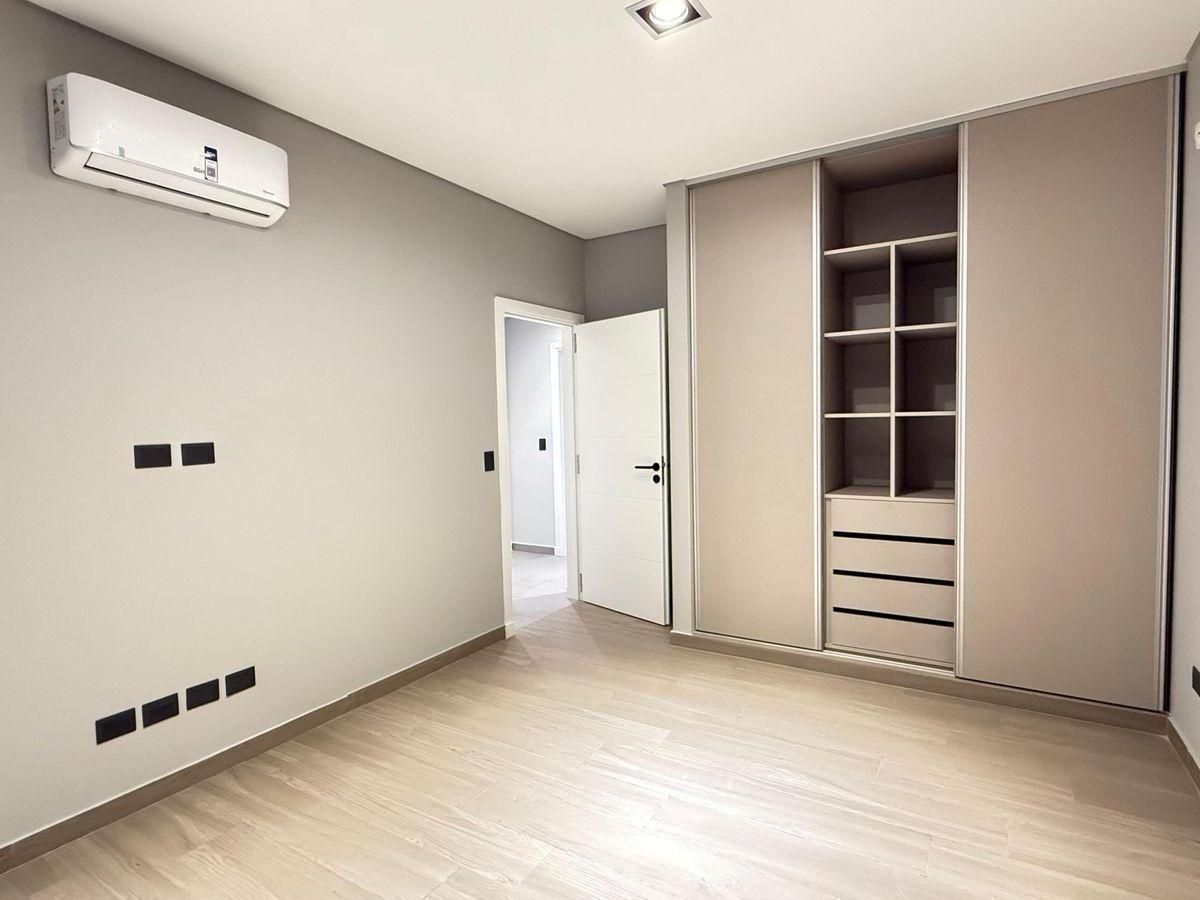 Casa a Estrenar Sta Fe 3050, Barrio Cerrado con Portón Automático. Apto Credito! 2