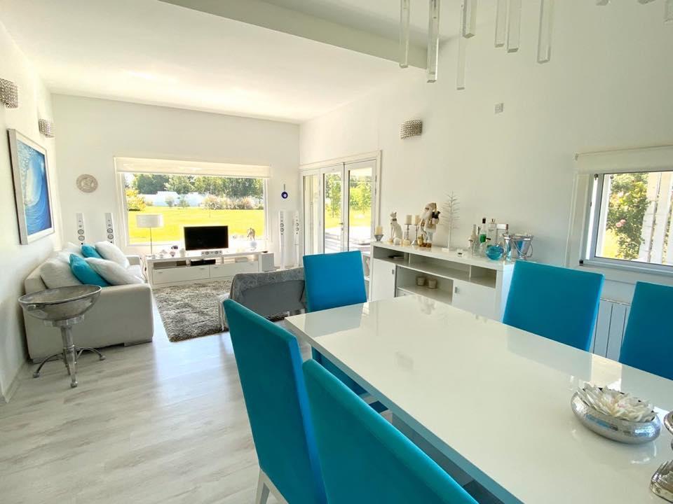 Foto de EXTRAORDINARIA Casa Quinta en Ramallo - RETASADO POR MUDANZA -, imagen 3