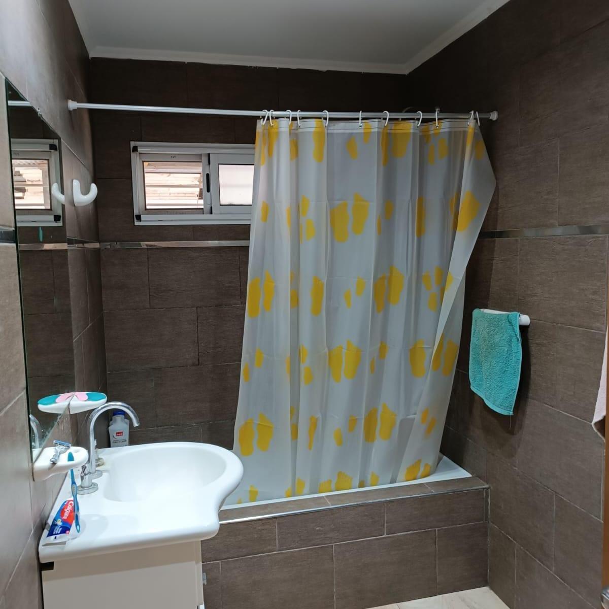 Importante Vivienda en Ramallo a 5 Min Al Río. 2