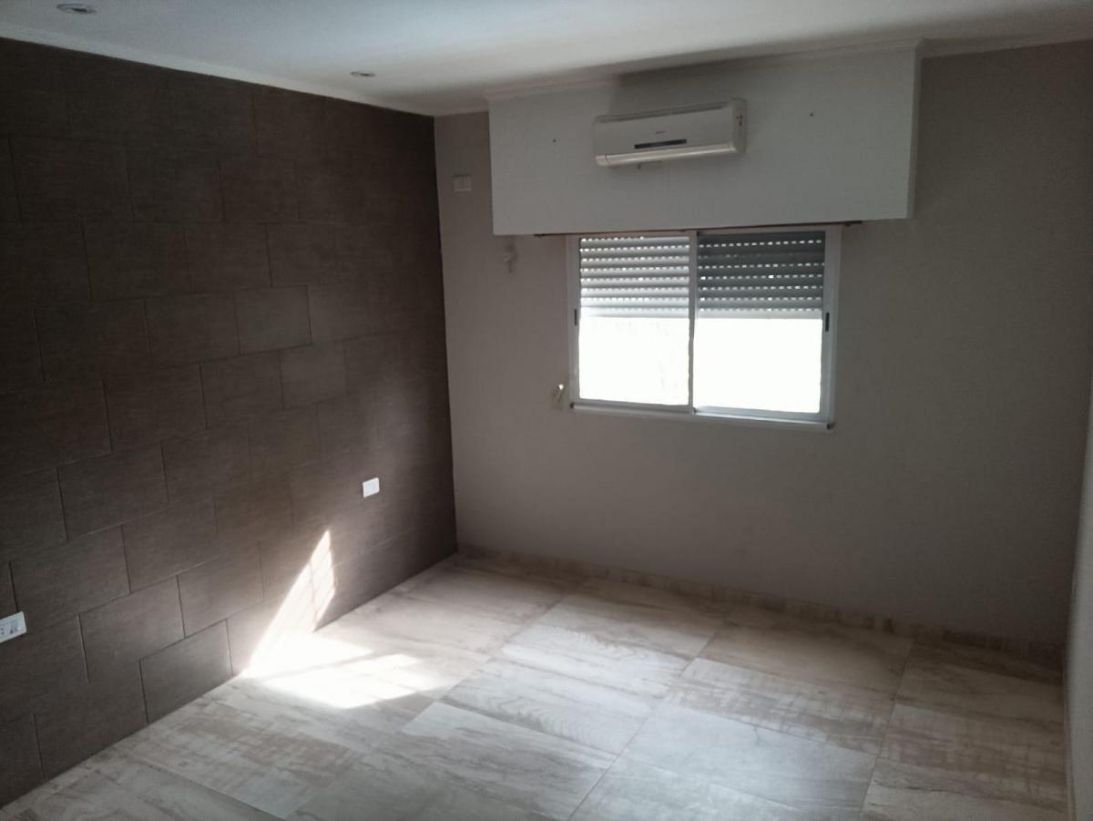 Foto de Vivienda Familiar con Quincho y Pileta en Ramallo – A 5 Minutos del Río, imagen 2