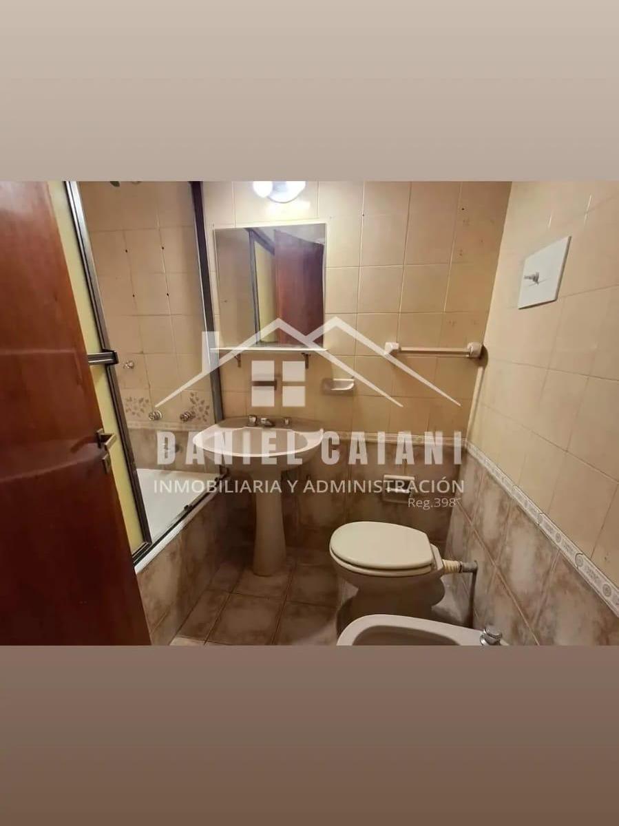 DEPARTAMENTO 3 AMBIENTES 4 BALCONES CON COCHERA EXCELENTE OPORTUNIDAD