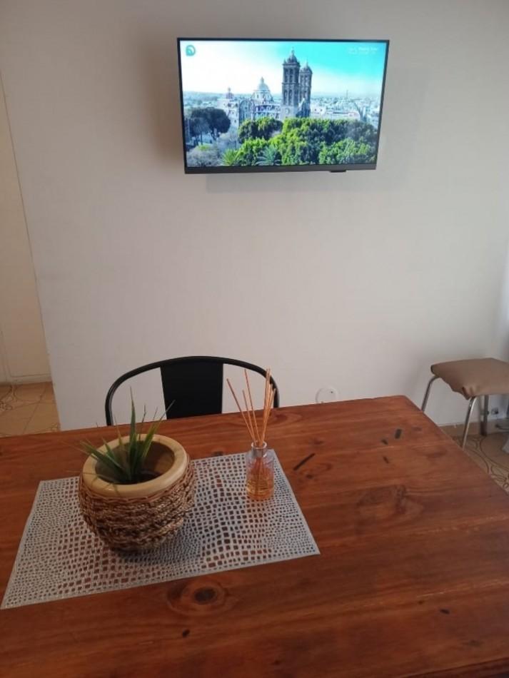 Foto de Departamento a la calle con balcon., imagen 1