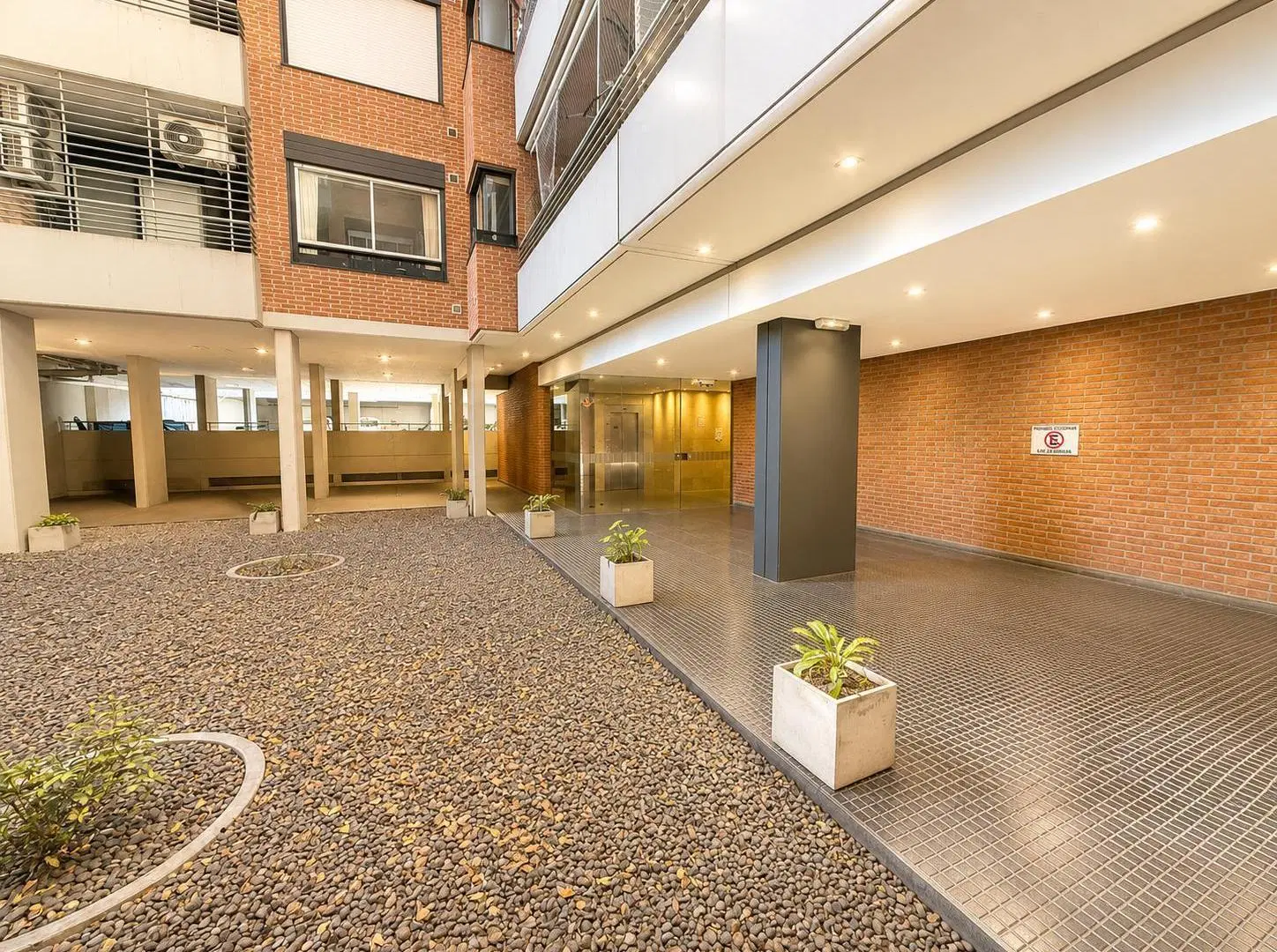 Departamento Interno – Buenos Aires 2353, Piso 3 1