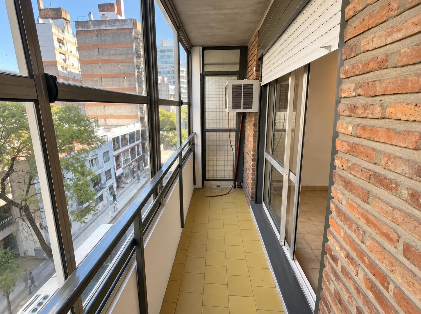 Foto de Departamento de 2 Dormitorios - San Lorenzo 1730, imagen 4