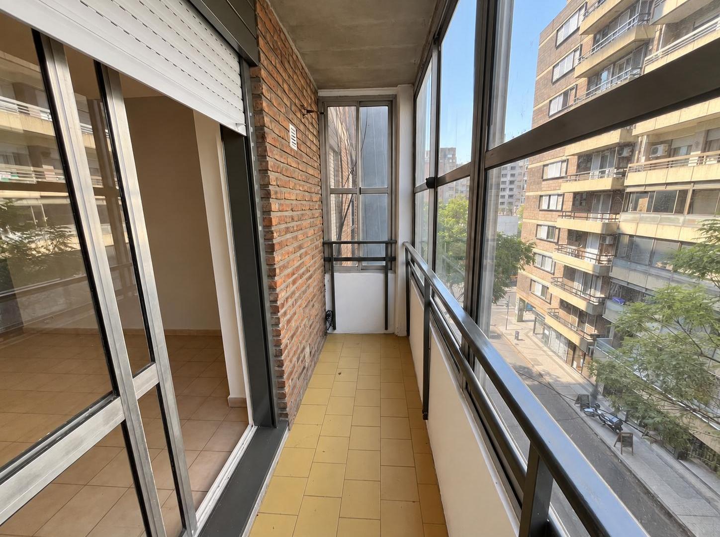 Foto de Departamento de 2 Dormitorios - San Lorenzo 1730, imagen 5