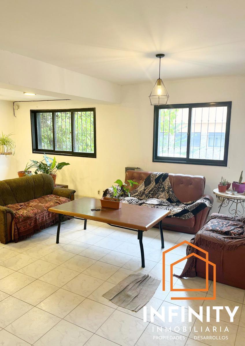 Alquiler de Casa en Av Uruguay Al 800 1