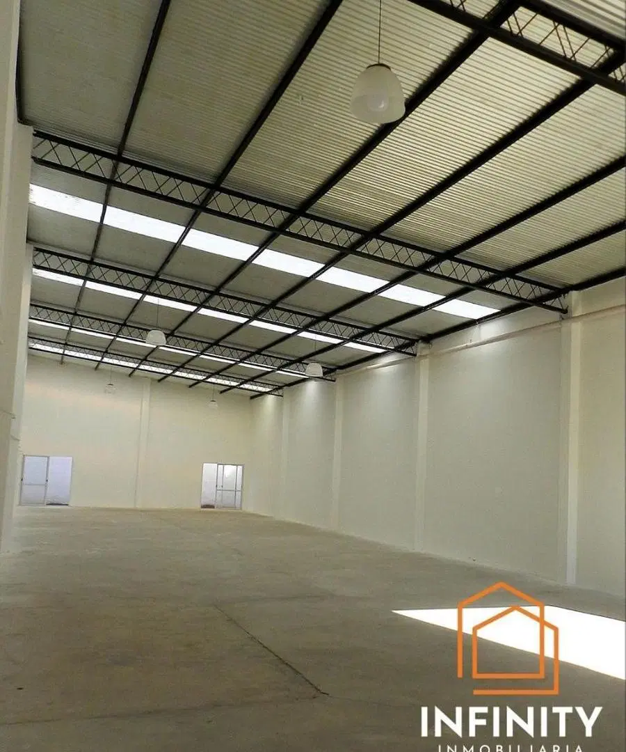 Galpón + oficinas 2