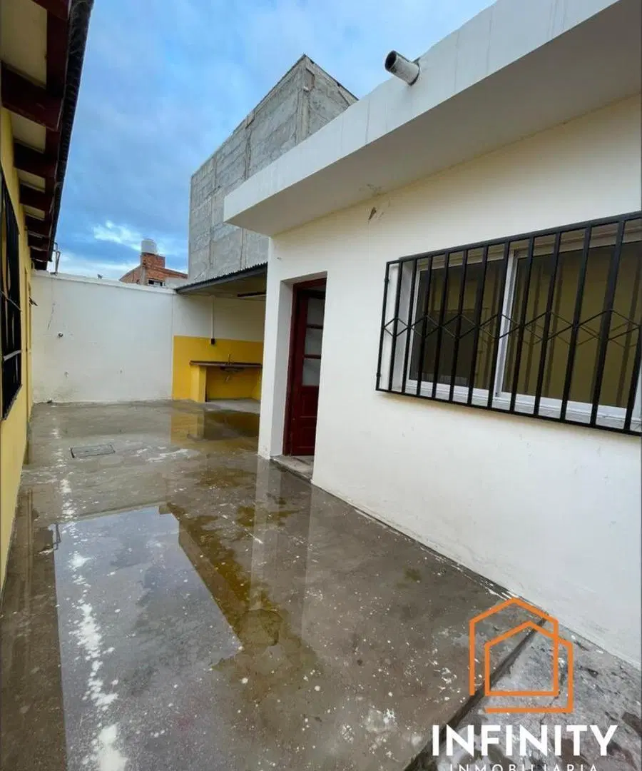 VENTA - Casa 2 dormitorios Barrio San José 5