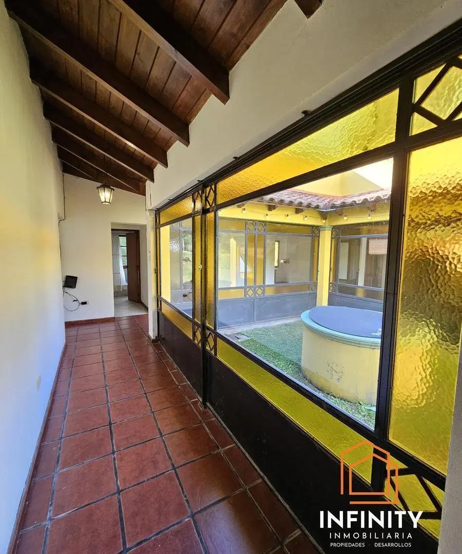 Casa en V° San Lorenzo 8