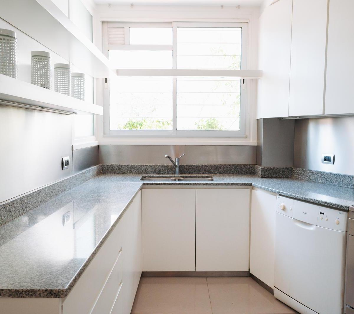 Venta Imponente Departamento de 3 Dorm. con Balcón Terraza en Cordoba y Oroño 2