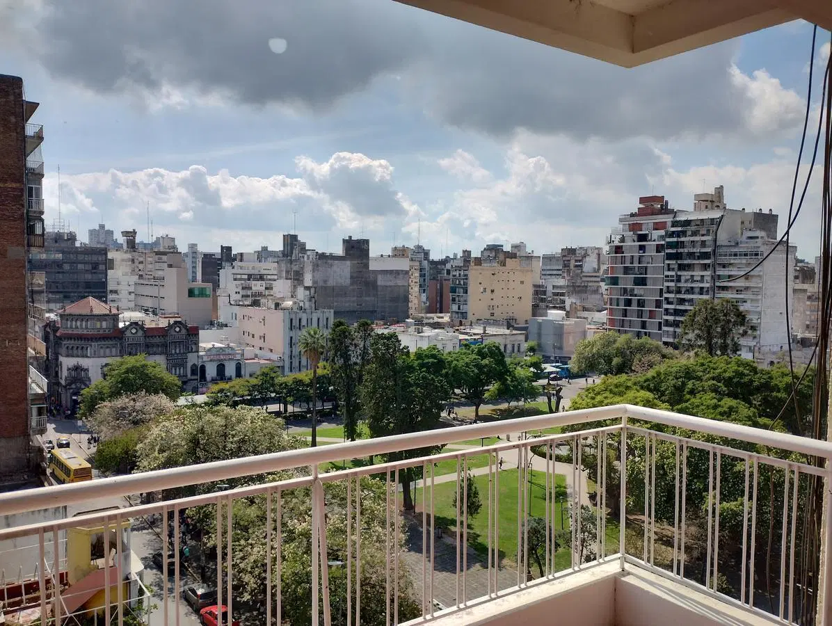 alquiler un dormitorio corrientes 1108 piso 9 con balcon 3