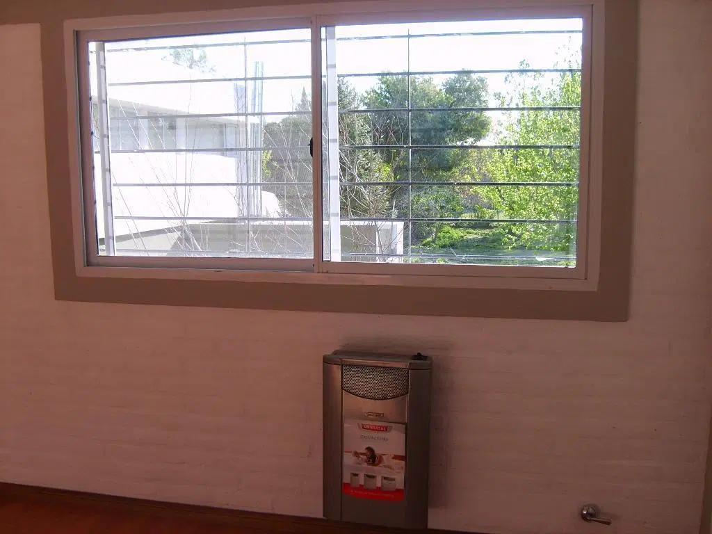alquiler casa dos dormitorios con pileta funes los pinos 2400 4