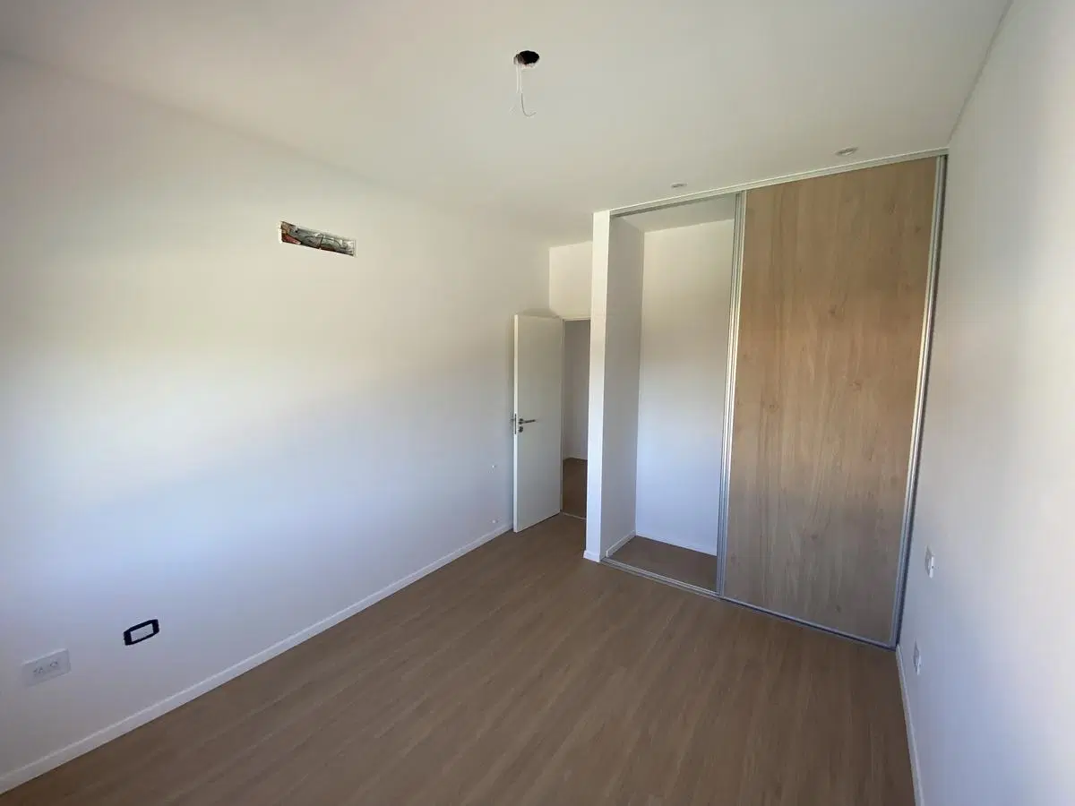 alquiler duplex dos dormitorios juan jose paso 8629 fisherton condominio las tipas 2