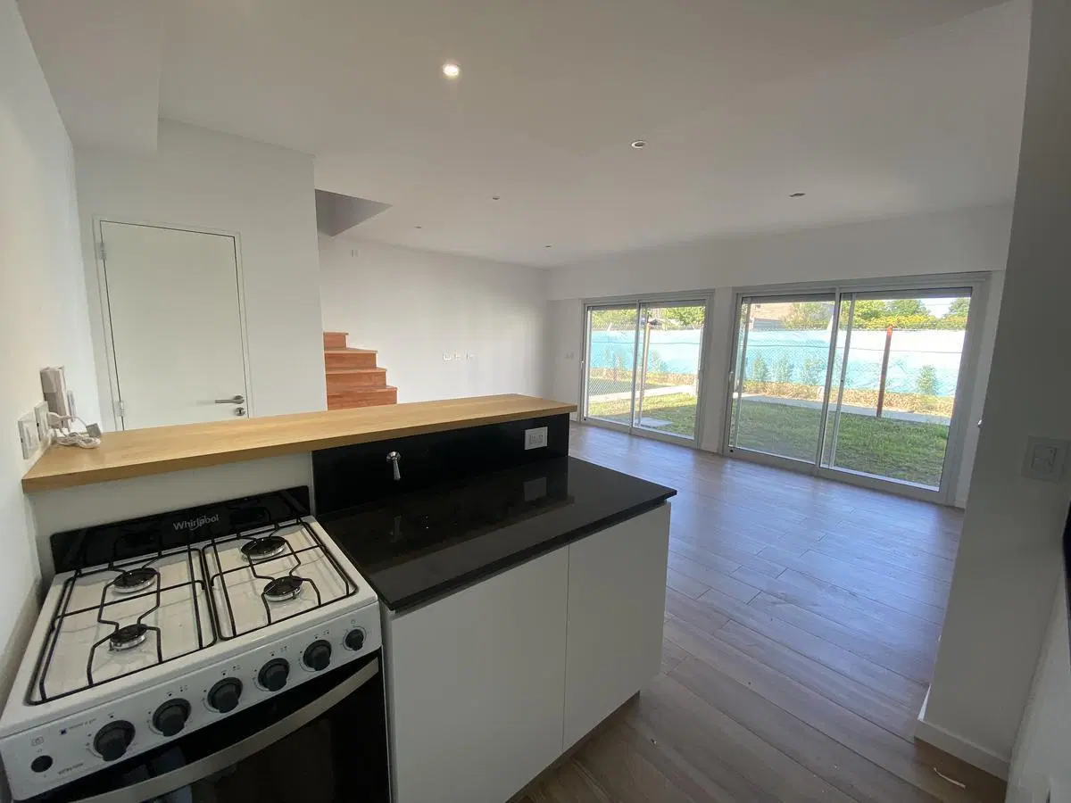 alquiler duplex dos dormitorios juan jose paso 8629 fisherton condominio las tipas 4