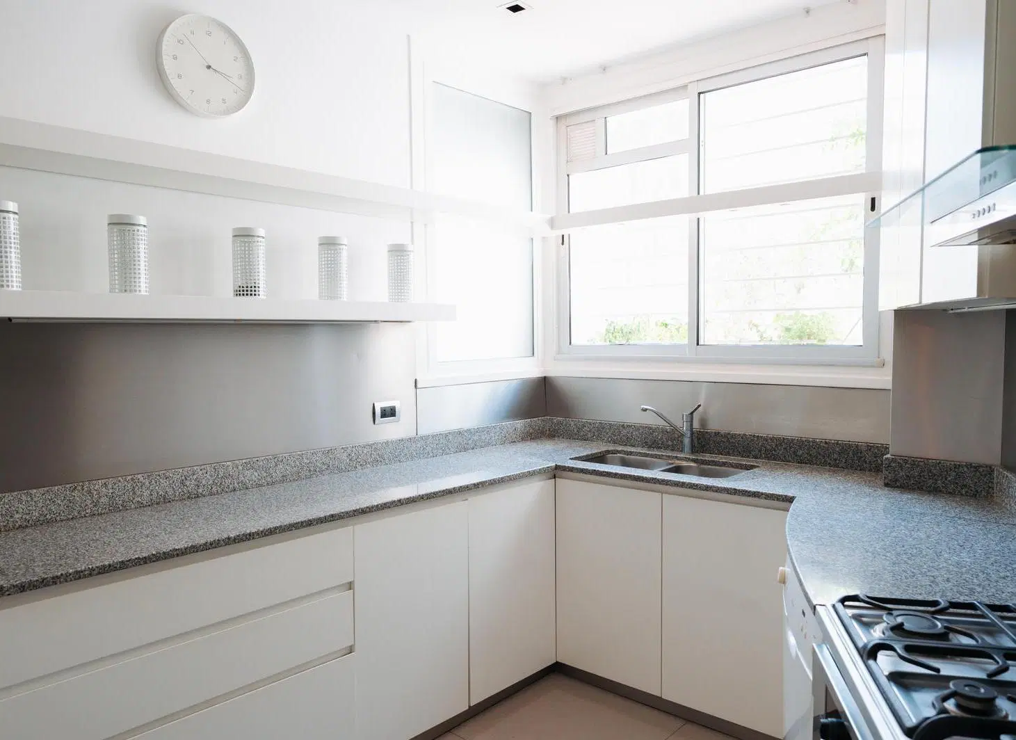 venta imponente departamento de 3 dormitorios con balcón terraza en cordoba y oroño 5