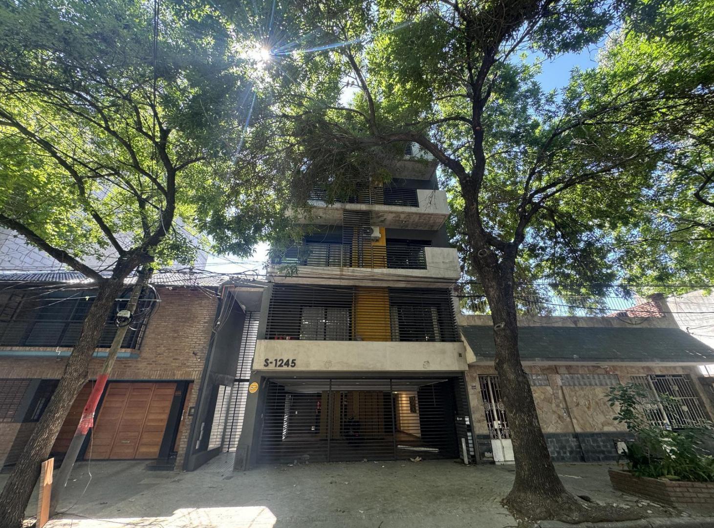 Foto de venta monoambiente impecable estado suipacha 1200, imagen 2