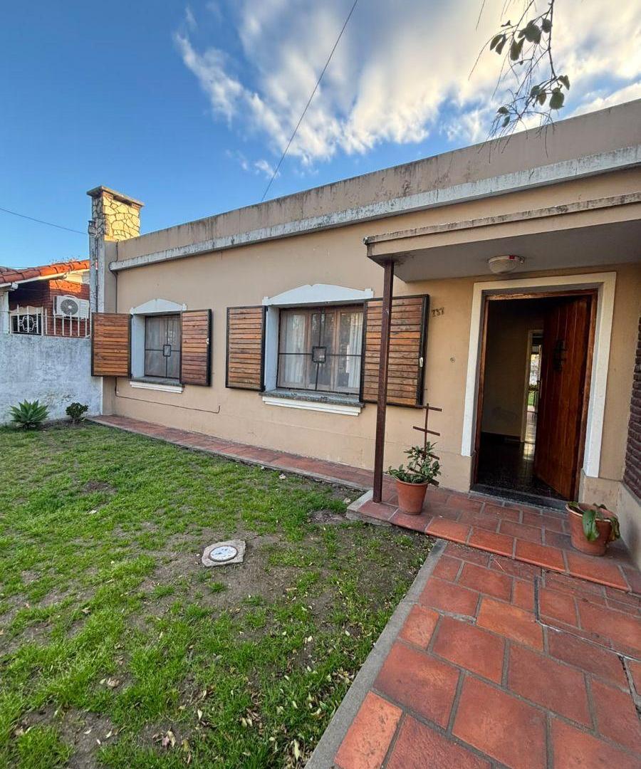 Foto de UNA PROPIEDAD CON MUCHO POTENCIAL TANTO PARA VIVIENDA COMO PARA, imagen 4