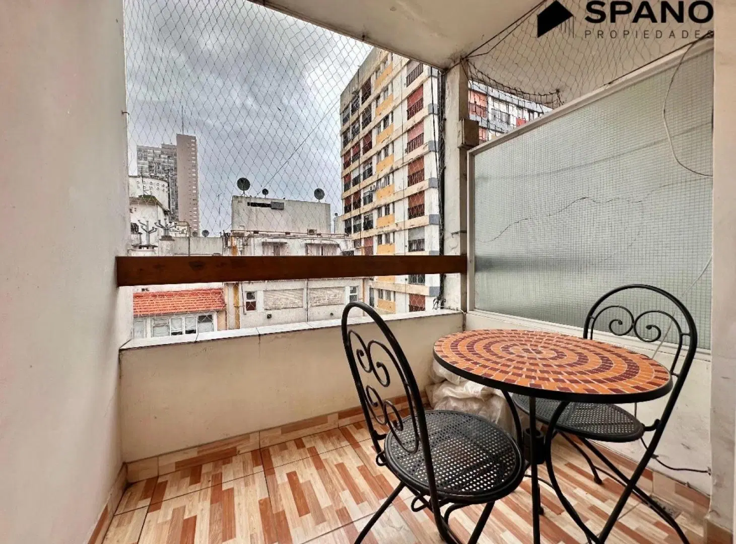 Dpto. vta. dos ambientes con balcón saliente reciclado -Terminal vieja- MDP 2