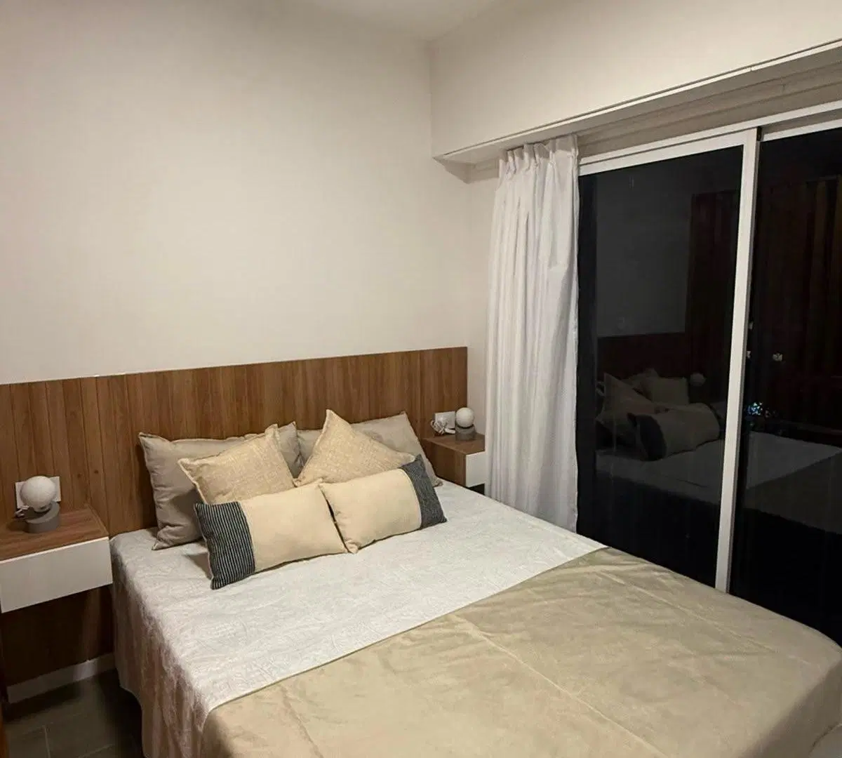 Departamento en venta-Monoambiente a la calle con balcon frances-Macrocentro-Mar del Plata 2