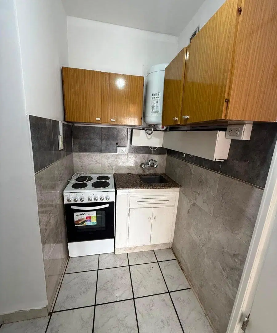Departamento en venta-Monoambiente con balcon Frances-Aldrey-Mar del Plata 2