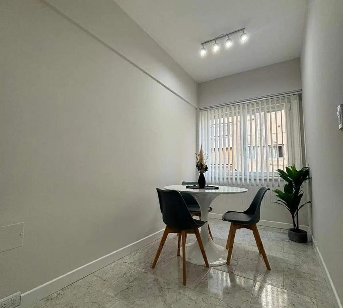 Departamento en venta-1 ambiente al lateral-Centro-Mar del Plata 3
